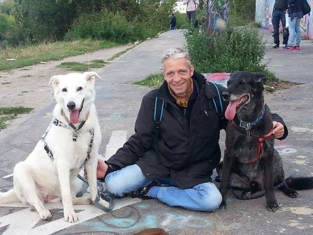 Ausflug mit Dusty und Luna in den Mauerpark (Berlin).