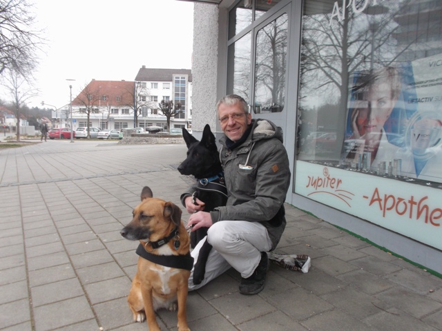 Stadtbummel mit Dias und Gasthund Kira.